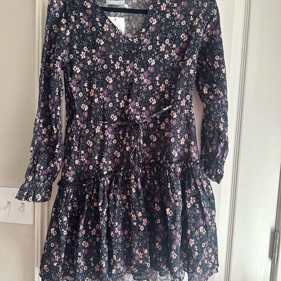 Pink and White Casual Sundress with V-Neck and Bishop Sleeves - Picture 1 of 5